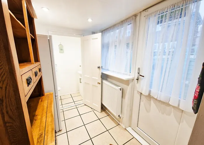 Hartwood - 33 Longwestgate *