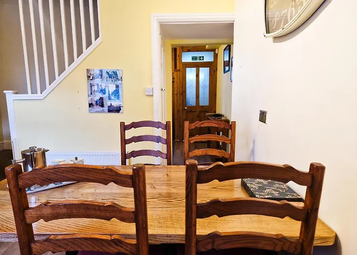 Hartwood - 33 Longwestgate *