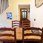 Hartwood - 33 Longwestgate *