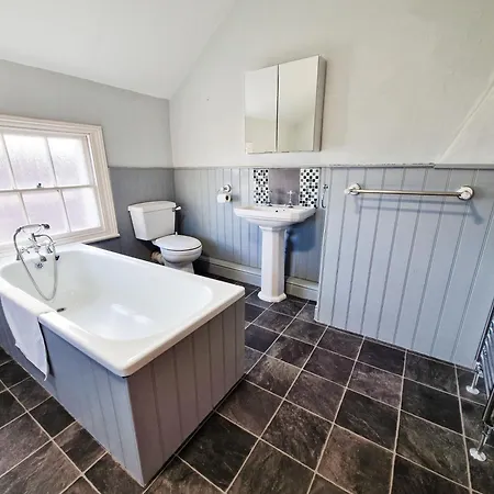 Hartwood - 33 Longwestgate *