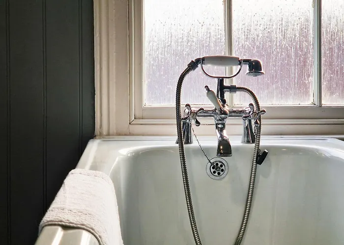 Hartwood - 33 Longwestgate